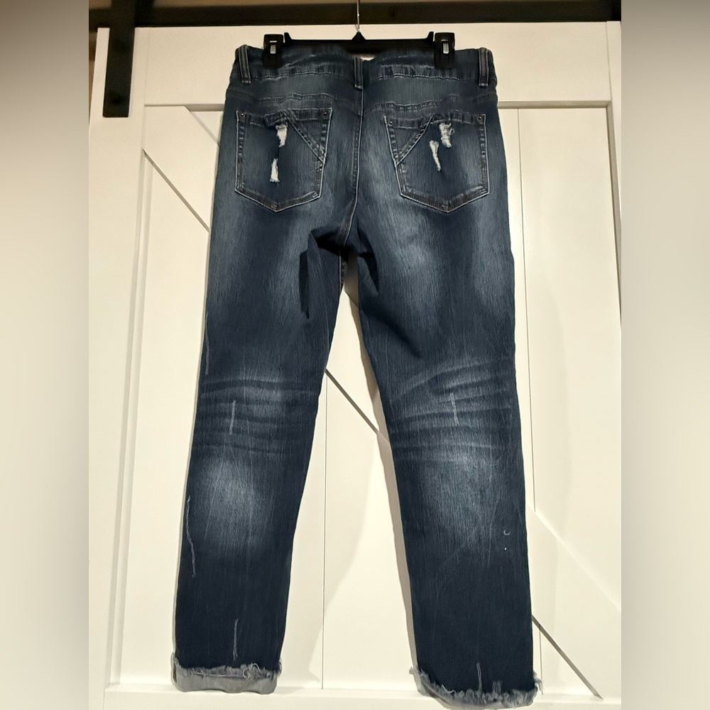 Blue Jeans with Distressed Details - Picture 3 of 8
